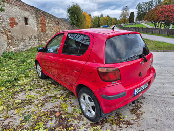 Toyota Yaris 2003 - 6