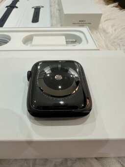 Apple Watch series5 44MM - 6