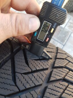 235/55 r17 zimné pneumatiky 2ks Esa+Tecar DOT2020 - 6