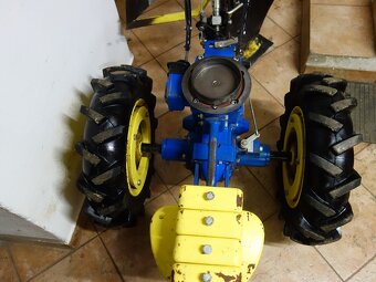 Prevodovka s diferenciálom a pluhom - 6