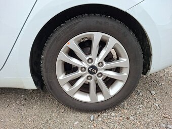 KIA CEED SW r.v.2016 - 6