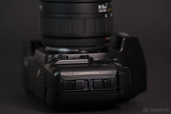 Nikon F-801. Sigma 18-35mm - 6