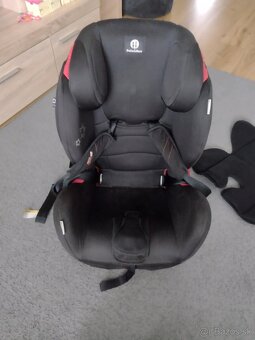 Predám autosedačku s isofixom petite&mars v super stave. - 6
