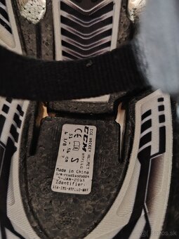 Hokejová prilba CCM - 6