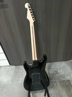 Elektrická gitara Stratocaster - 6