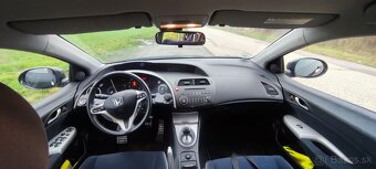 Honda Civic 8g 1.8i - 6