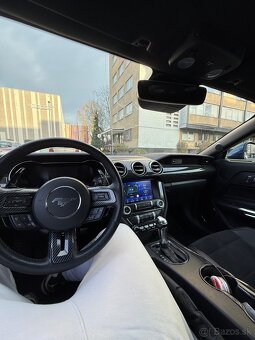 FORD MUSTANG 2022 5.0L 331KW - 6