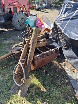 Nakladač unhz 500 ruka rameno - 6