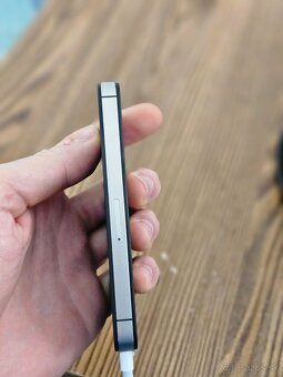 Apple iPhone 4s 16gb - 6
