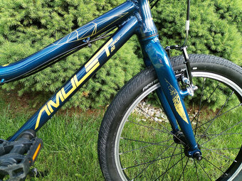 Predám detský bicykel Amulet TOMCAT 20, hmotnosť 7,6 kg - 6