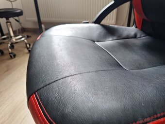 Herné a kancelárske kreslo HUZARO FORCE 4.2 RED - 6