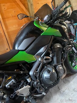 Kawasaki Z900 - 6