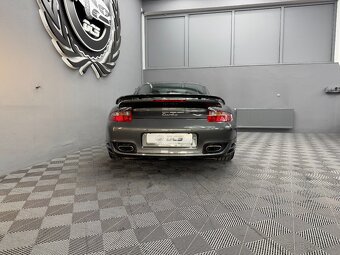 Porsche 911 Turbo - 6