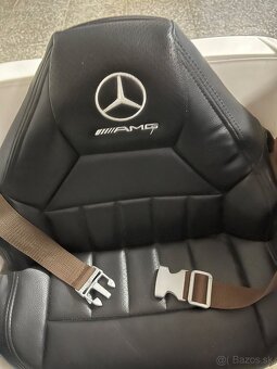 Elektrické auto Mercedes - 6