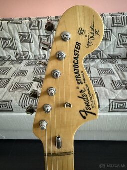 Predám Fender Yngwie Malmsteen Stratocaster 2010 - 6