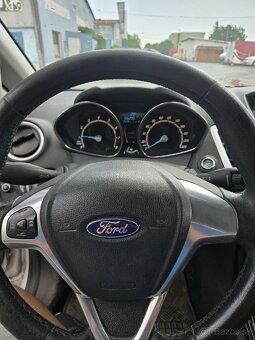 Ford Fiesta - 6