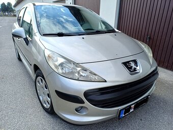 Peugeot 207 1,4i 65Kw - 107 000 Km - 6