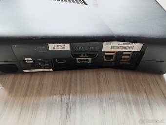 Xbox 360 S - 6