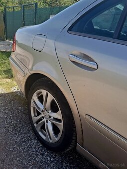 Mercedes-Benz E320 CDI 4matic, r. 2006, automat - 6