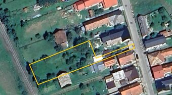 Stavebný pozemok v obci Harichovce - 1 257m2 - 6