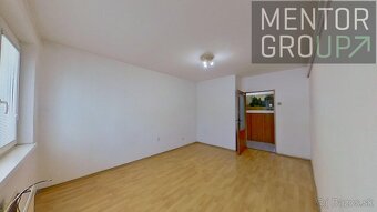 360° VR Ponúkame na predaj 3-izbový byt s loggiou a dvoma p - 6