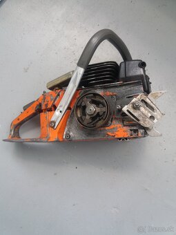 Benzínová motorová píla Husqvarna 266 na náhradné diely - 6