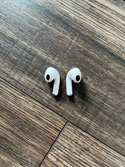 AirPods 3 - 6