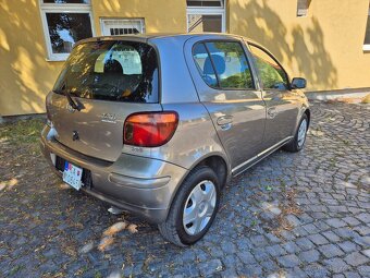 Toyota yaris 1.4D4D - 6