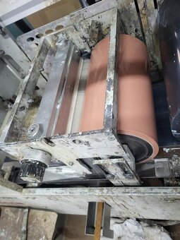 Dvouválcová nanášečka oleje Cefla Smartparquet MRF/300 - 6