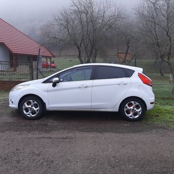 Ford fiesta - 6