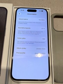 iPhone 15 Pro, Black Titanium, 256GB - 6