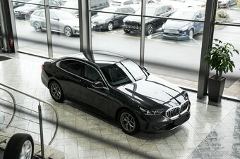 NOVÉ- BMW 520 D - najnovší model - 6