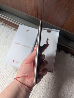 Huawei P Smart 2021 (zlato-ružový)+ príslušenstvo
- 6