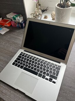 Apple MacBook Air 13,3" - 6