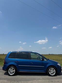 Volkswagen Touran - 6