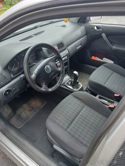 Octavia combi 1,9tdi 74kw 4x4 - 6