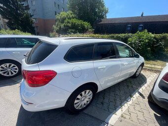 Opel Astra J 1.6 85kw - 6