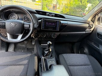 Toyota Hilux - 6