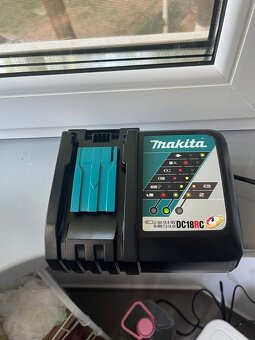 4x nová baterie Makita BL1850B - 6