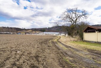 PREDAJ: Pozemok pre rodinný dom, 765 m2, Veľká Lúka, okres Z - 6