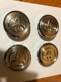 Stredové krytky (pukličky) Toyota priemeru 57,60 a 62 mm - 6