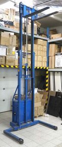 Predám akumulátorový paletizačný vozík BLUE GIANT P150-20 - 6