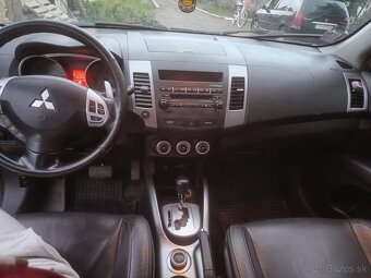 7 miestne Mitsubishi Outlander 2.4 benzín plyn LPG 4x4 - 6