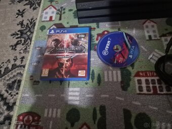 Playstation 4 pro 1 TB - 6