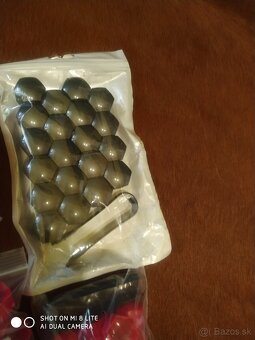 Kryty krytky na srouby 17 cky - 6