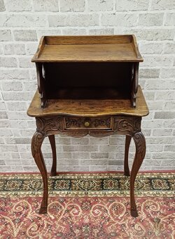 Starožitný nabytok - 6