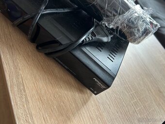 Predám televízor Samsung + set-top box Amiko HD8150 - 6