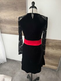 Čierne šaty veľkosť M a topánky - 6