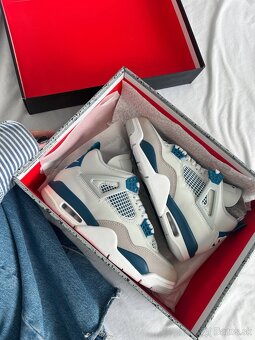 Jordan 4 - 6