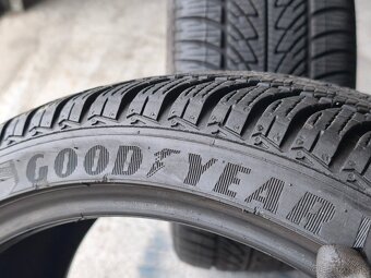 225/40 r18 zimné pneumatiky GOOD YEAR 7mm - 6
